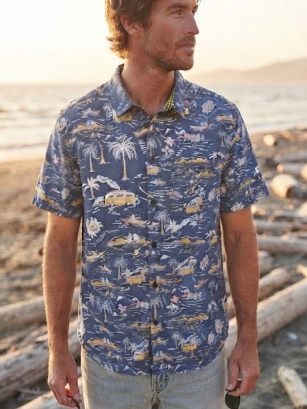 Blue Tropical Hawaiian Short-Sleeve Button-Down Shirt
